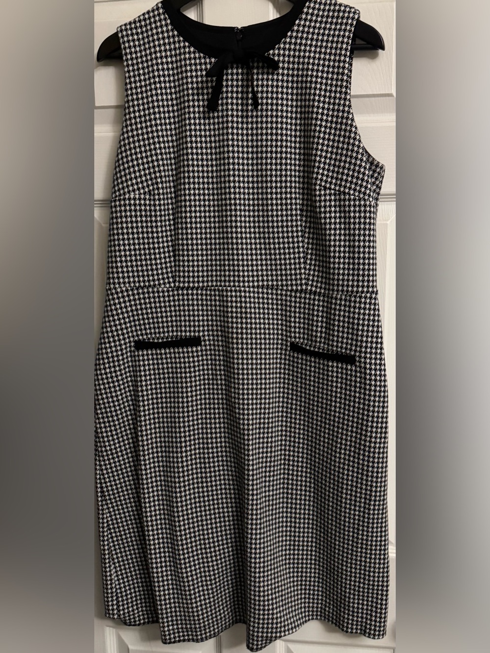 Talbots Black and White Houndstooth Sleeveless Sheath Dress